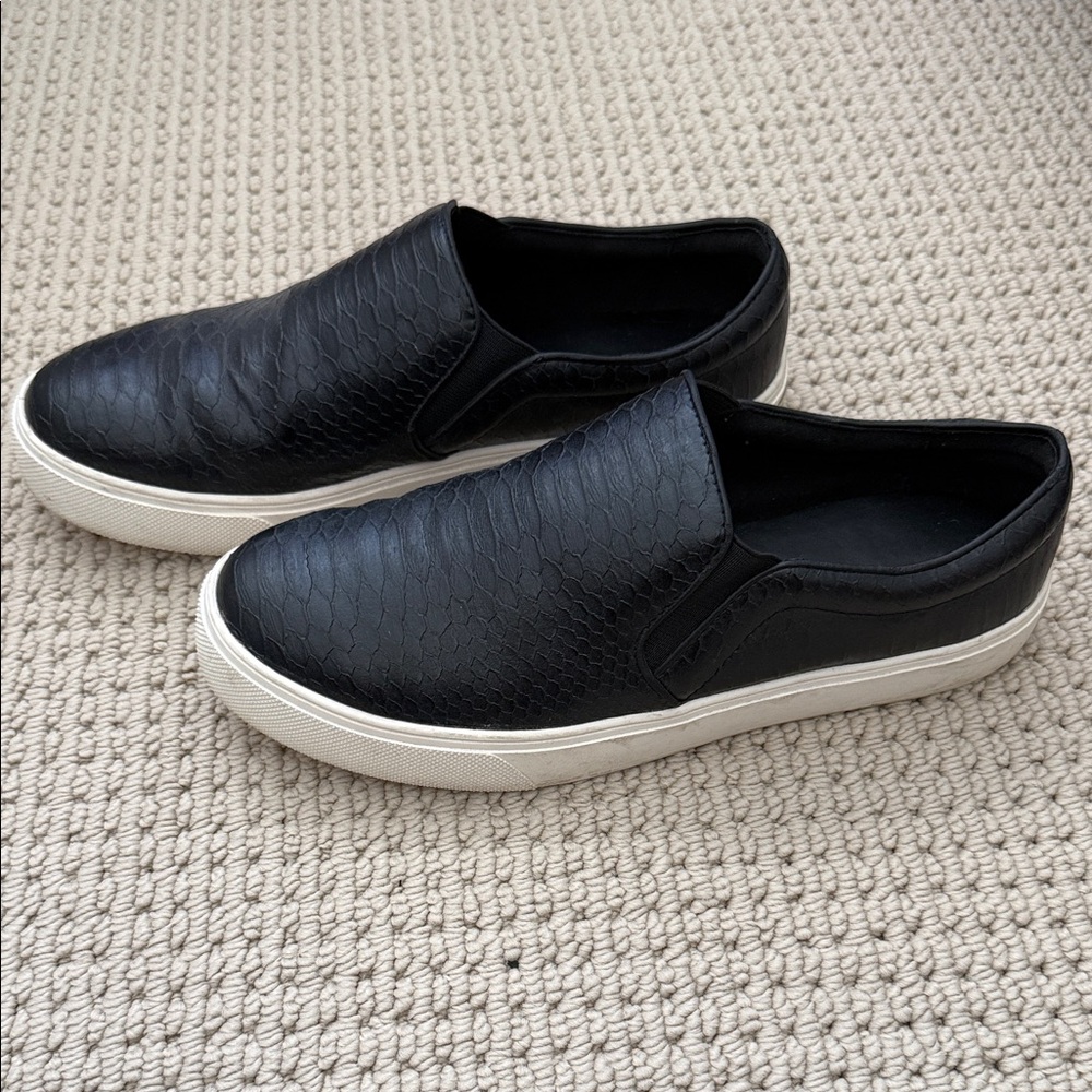 Aldo Black Leather Slip-On Sneakers sz 7.5